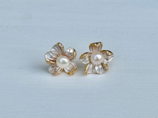 Pearl Bloom