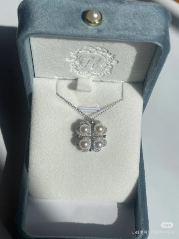 Hearts & Luck Pearl Necklace Set